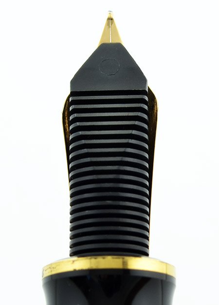 Pelikan M1000 Fountain Pen - Oversize, Black, 18K Medium Italic